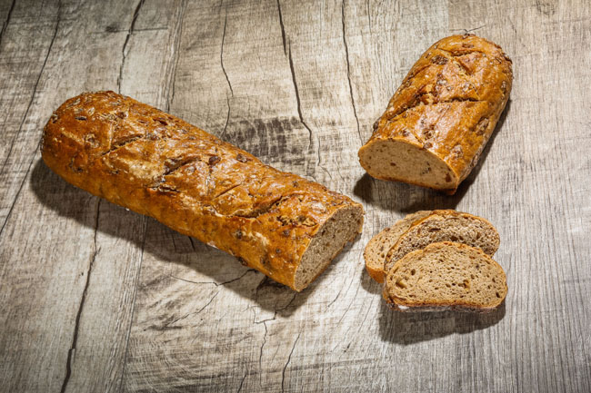 Zwiebelbrot-Baguette aufgeschnitten