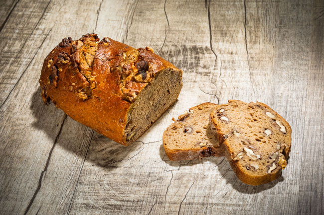 Nussbrot aufgeschnitten