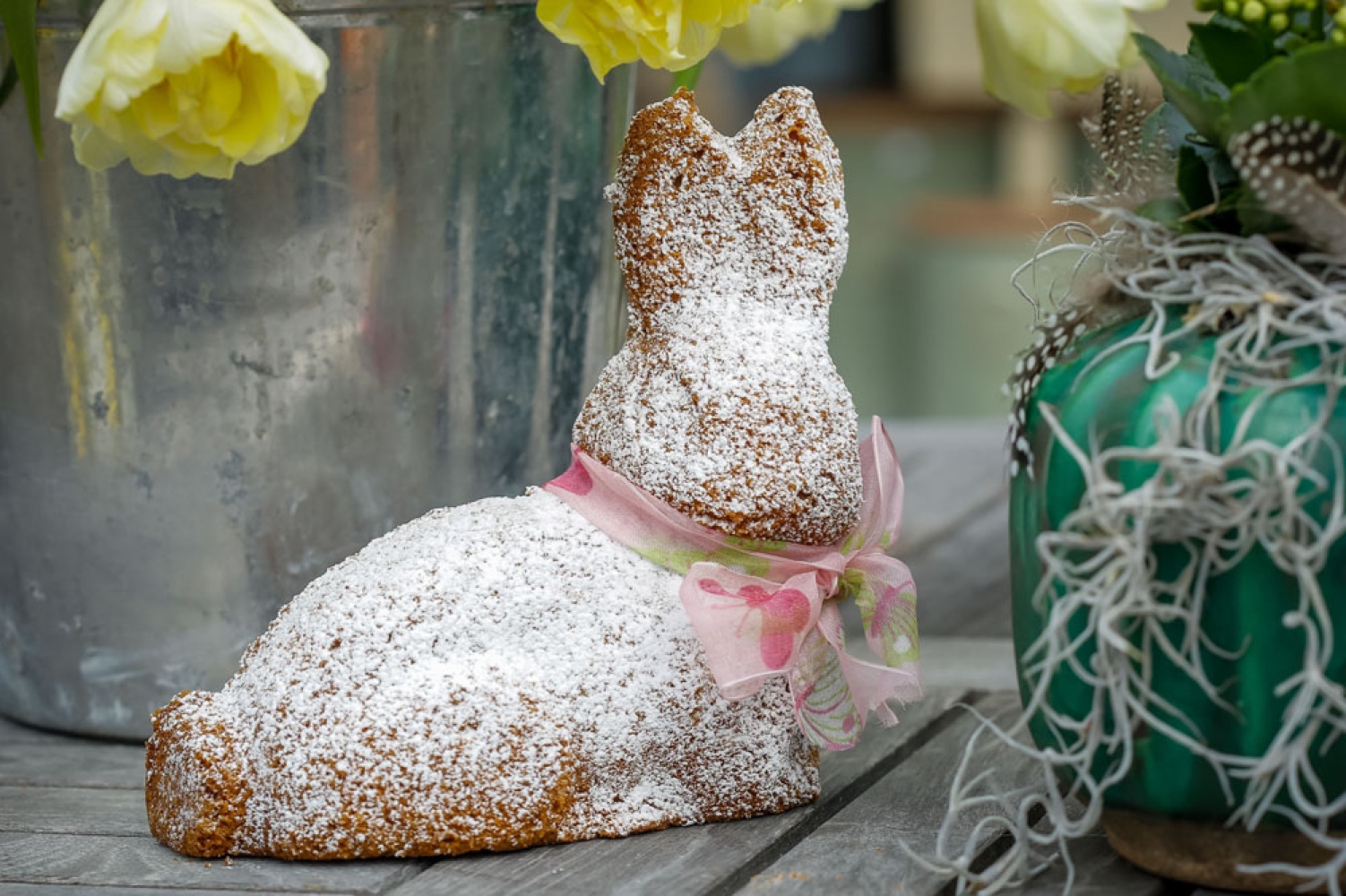 Osterbiskuithase groß